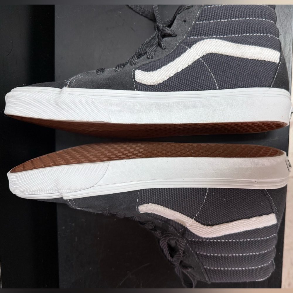 Vans Gray High-Top Skate Sneakers: (Excellent Condition.) Great Price! - Picture 3 of 7